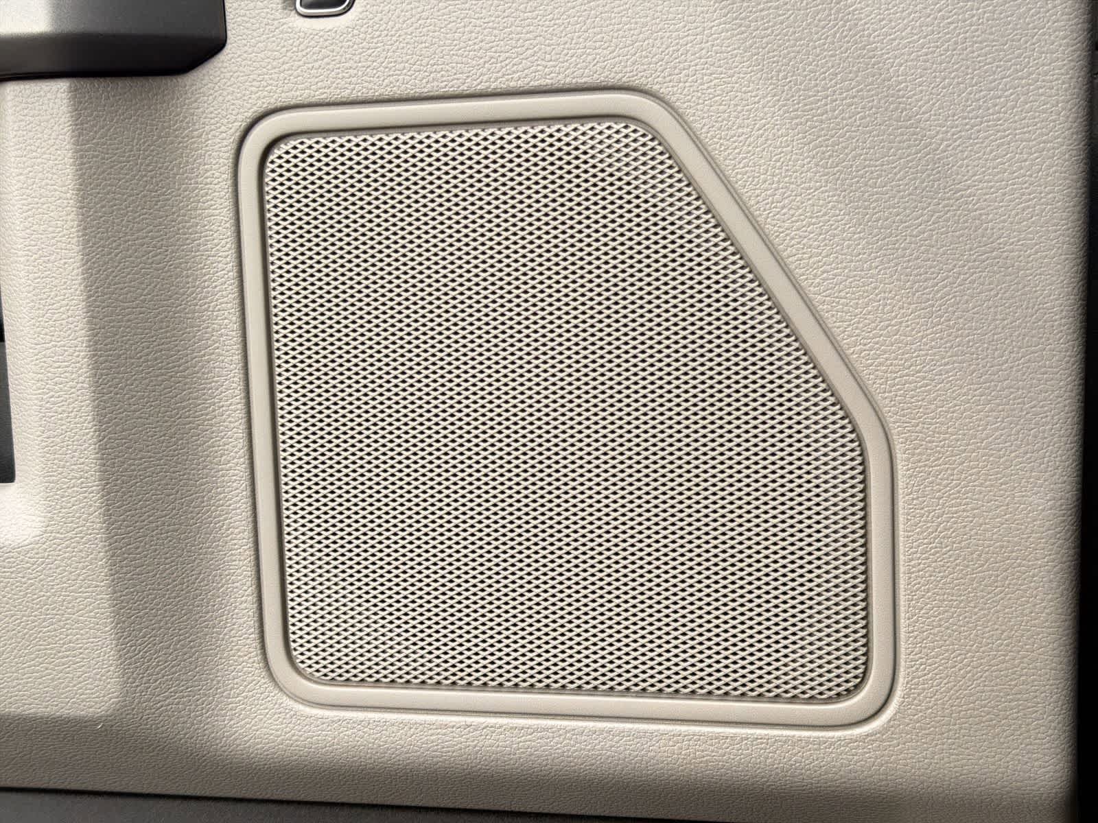 Thumbnail: 2018 Ford F-150 - 30