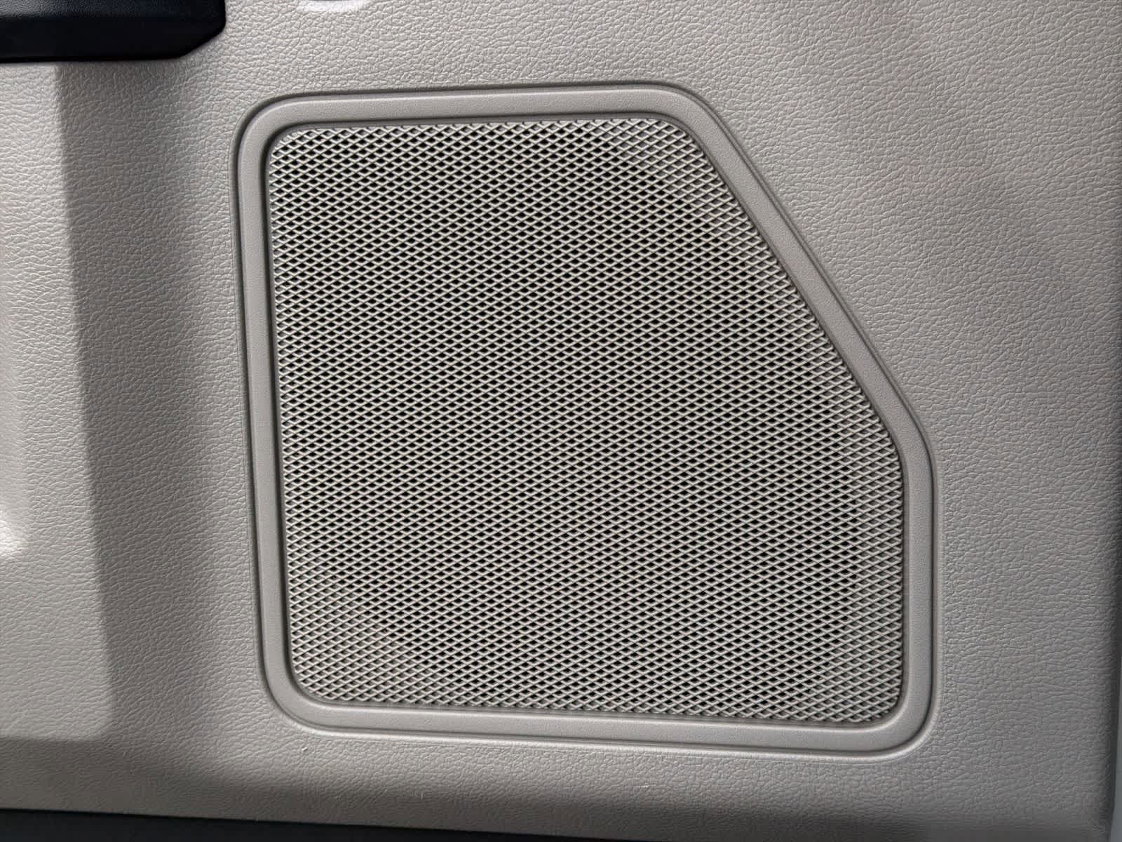 Thumbnail: 2020 Ford F-350 - 28