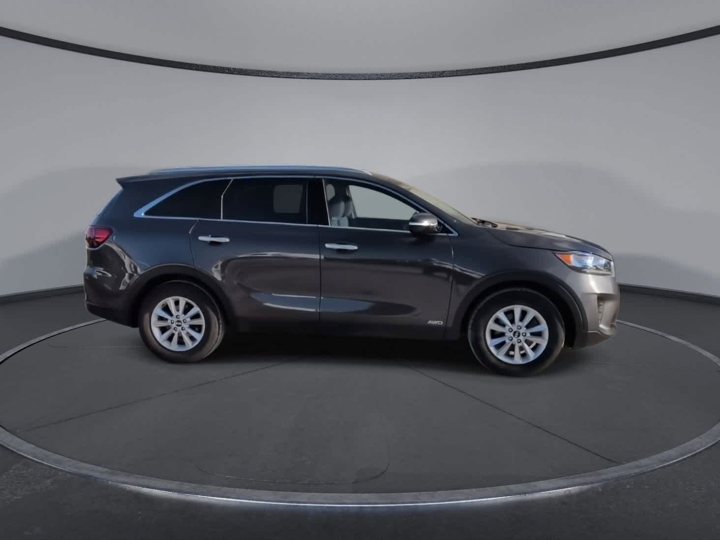 Thumbnail: 2019 Kia Sorento - 9