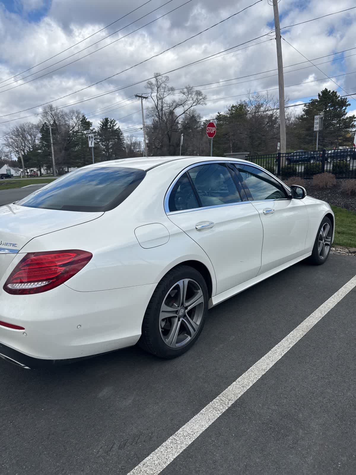 Thumbnail: 2017 Mercedes-Benz E-Class - 4