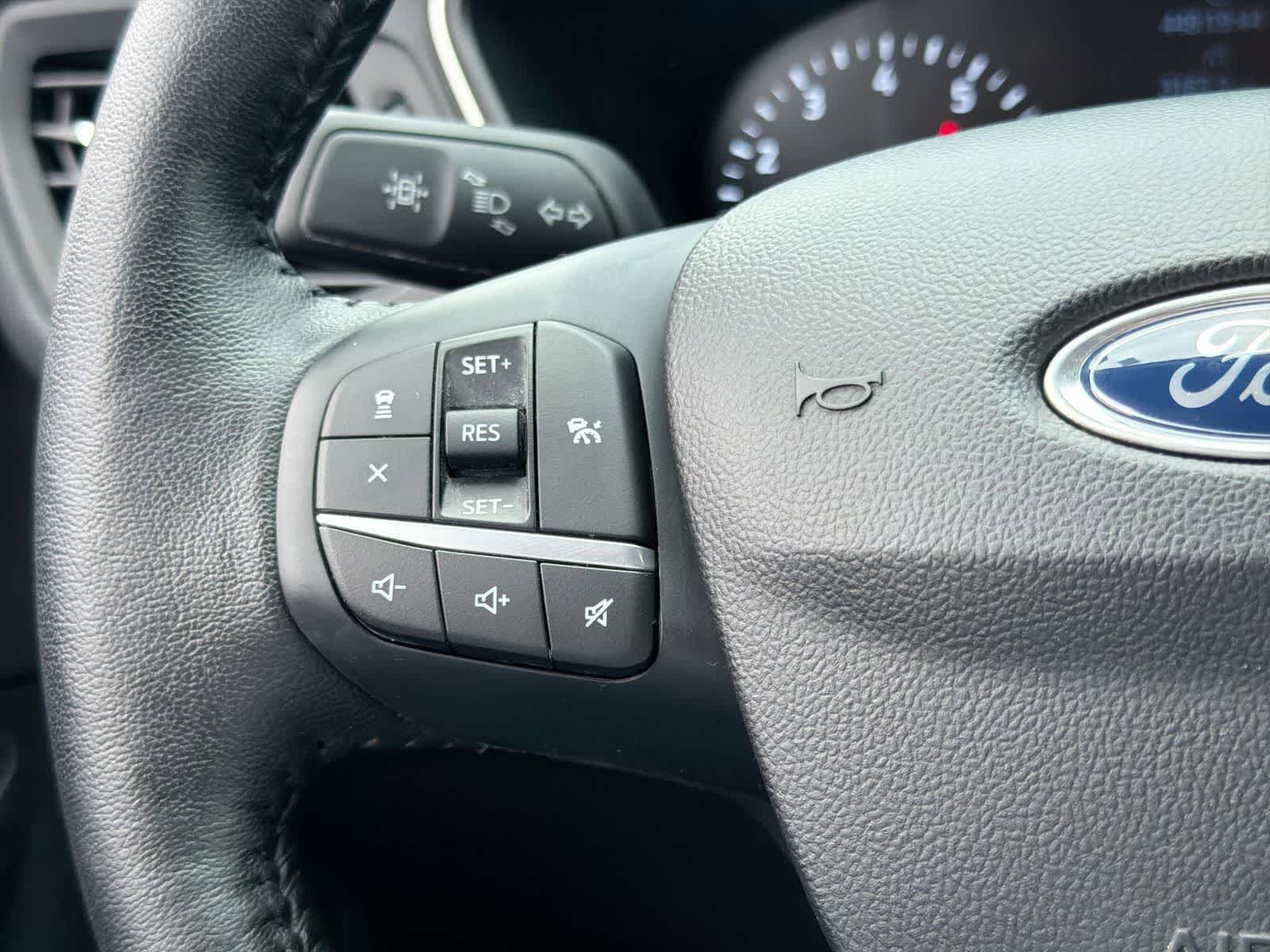 Thumbnail: 2020 Ford Escape - 24