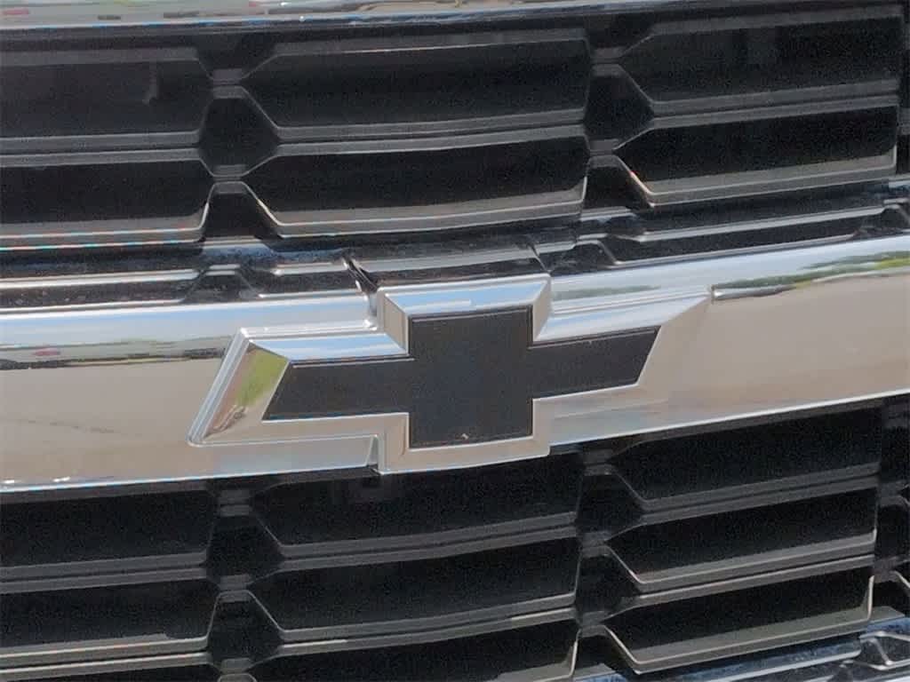 Thumbnail: 2017 Chevrolet Silverado 1500 - 12