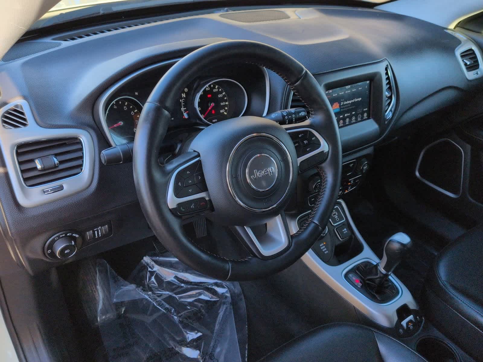 Thumbnail: 2018 Jeep Compass - 10