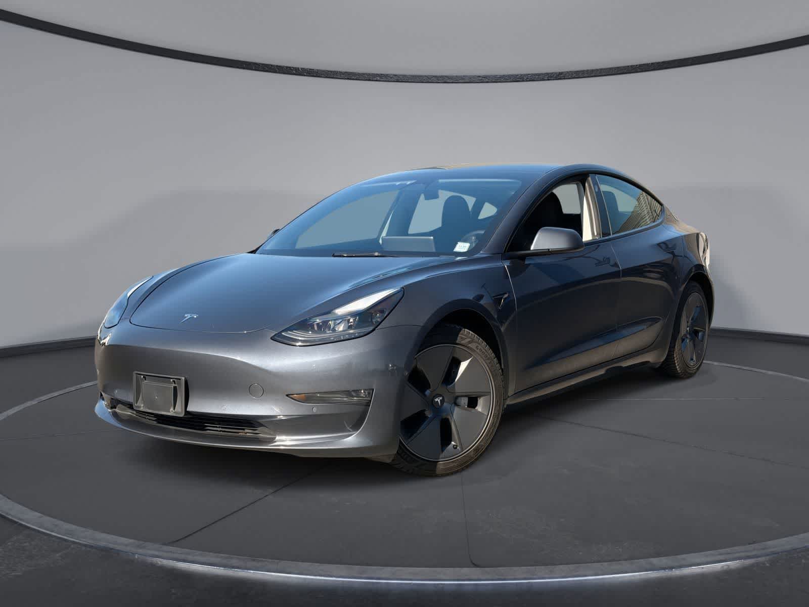 Thumbnail: 2022 Tesla Model 3 - 1