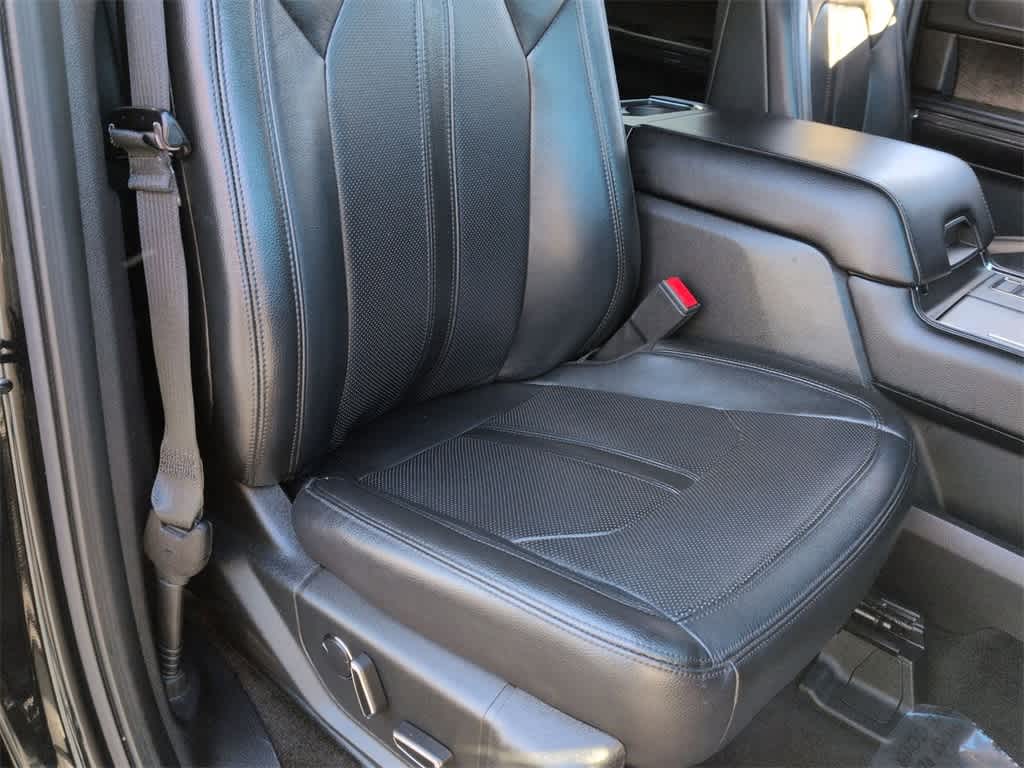 Thumbnail: 2018 Ford Expedition - 24