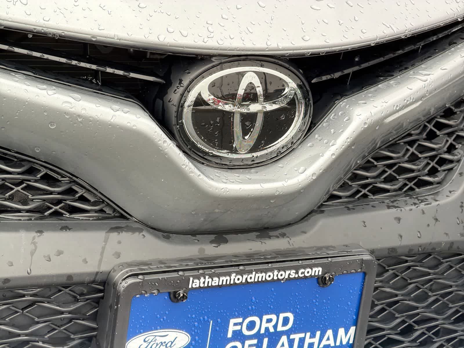 Thumbnail: 2019 Toyota Camry - 12