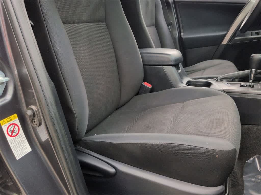 Thumbnail: 2016 Toyota RAV4 - 22