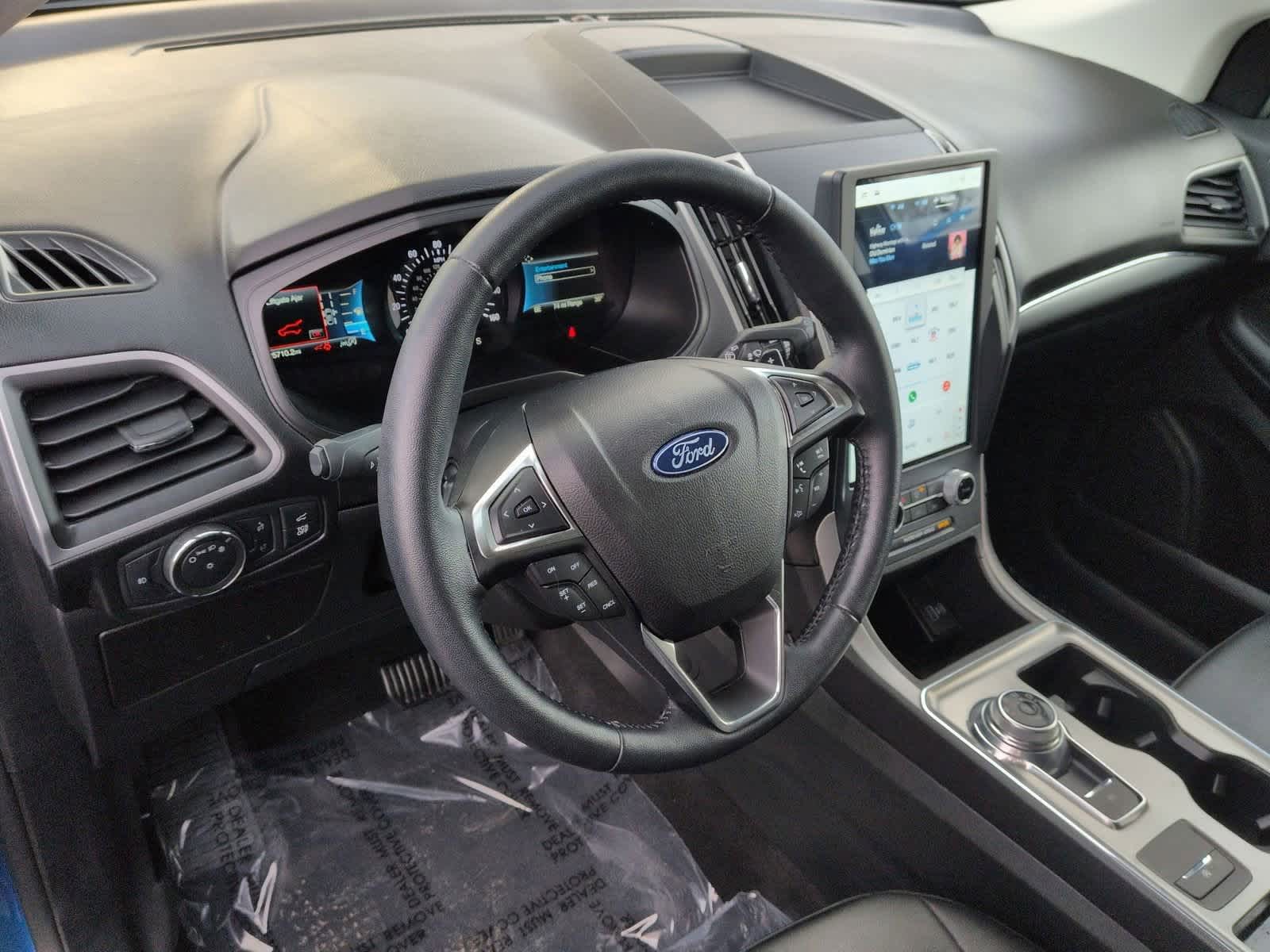 Thumbnail: 2022 Ford Edge - 10