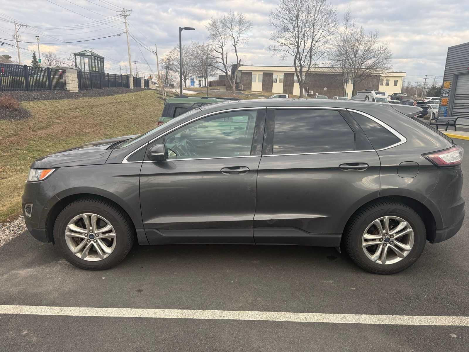 Thumbnail: 2015 Ford Edge - 2