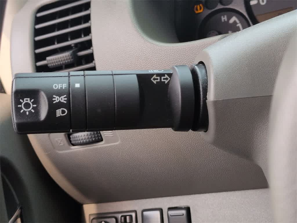 Thumbnail: 2012 Nissan Frontier - 27