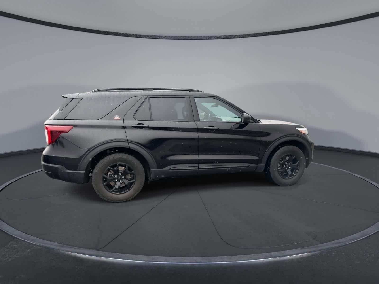 Thumbnail: 2023 Ford Explorer - 9