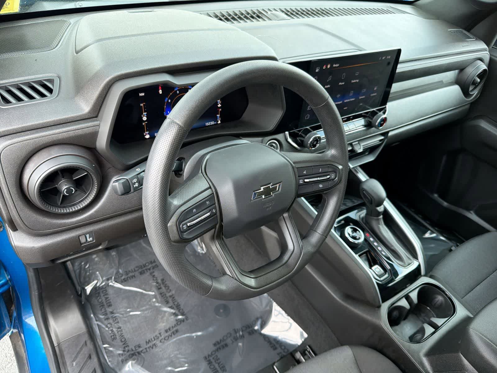 Thumbnail: 2023 Chevrolet Colorado - 10