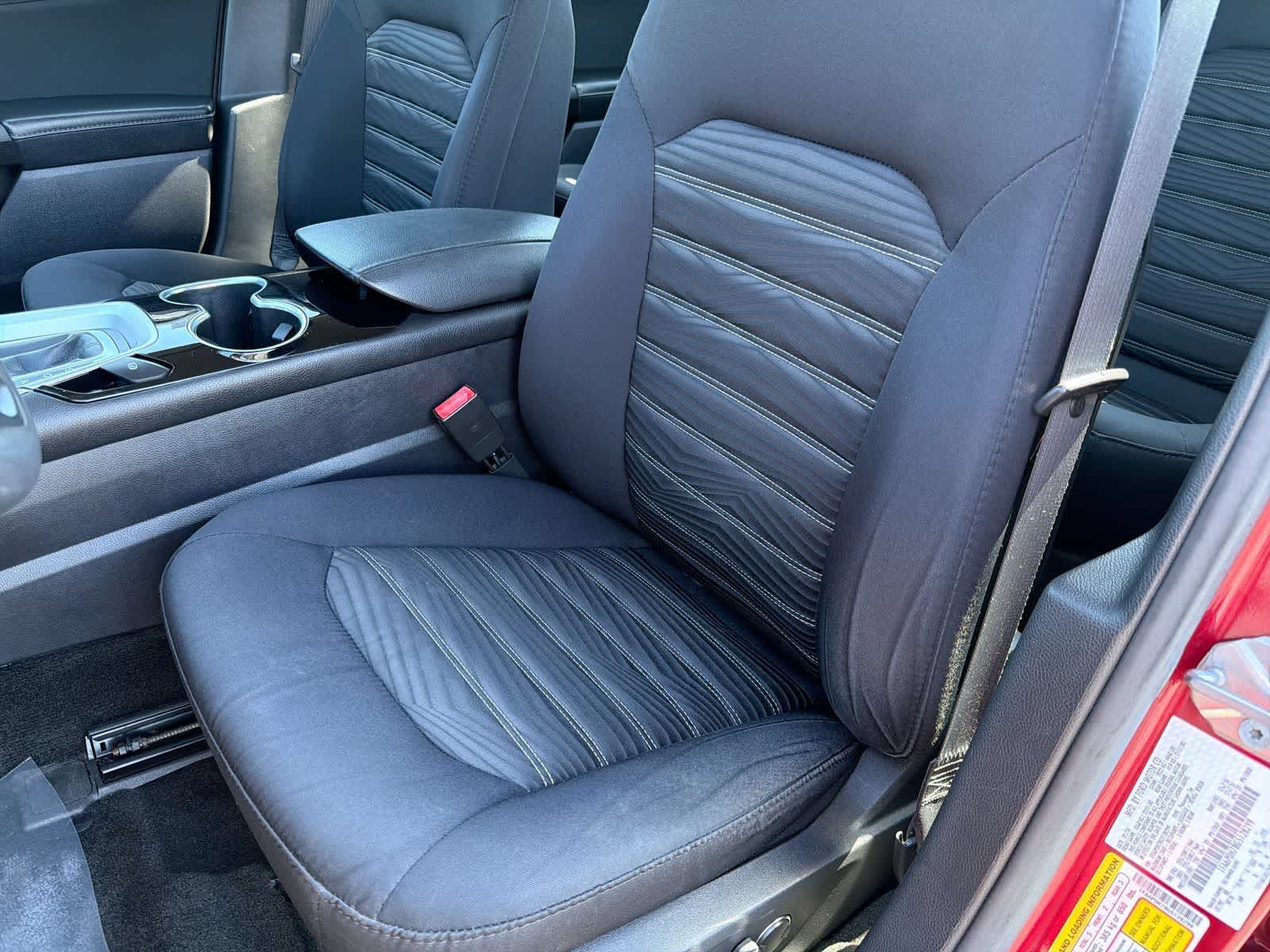 Thumbnail: 2016 Ford Fusion - 16