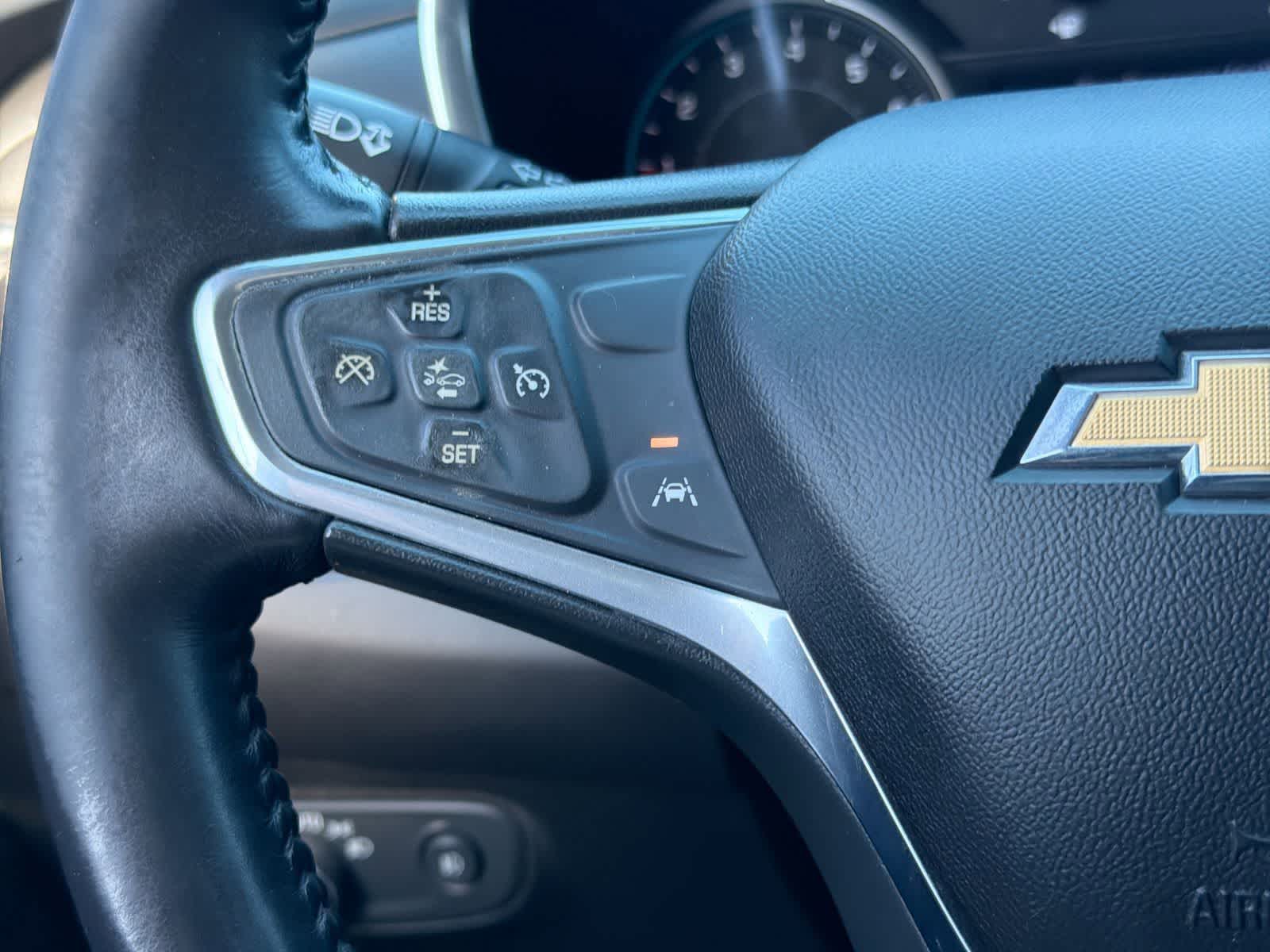 Thumbnail: 2020 Chevrolet Equinox - 25