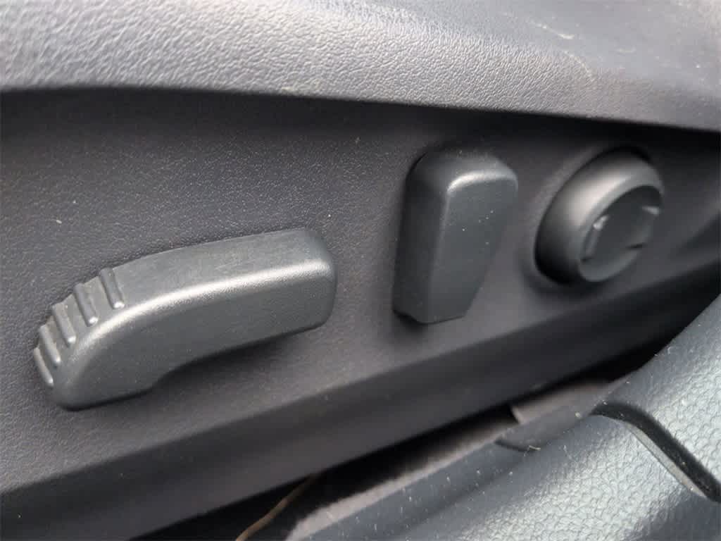 Thumbnail: 2022 Subaru Outback - 17