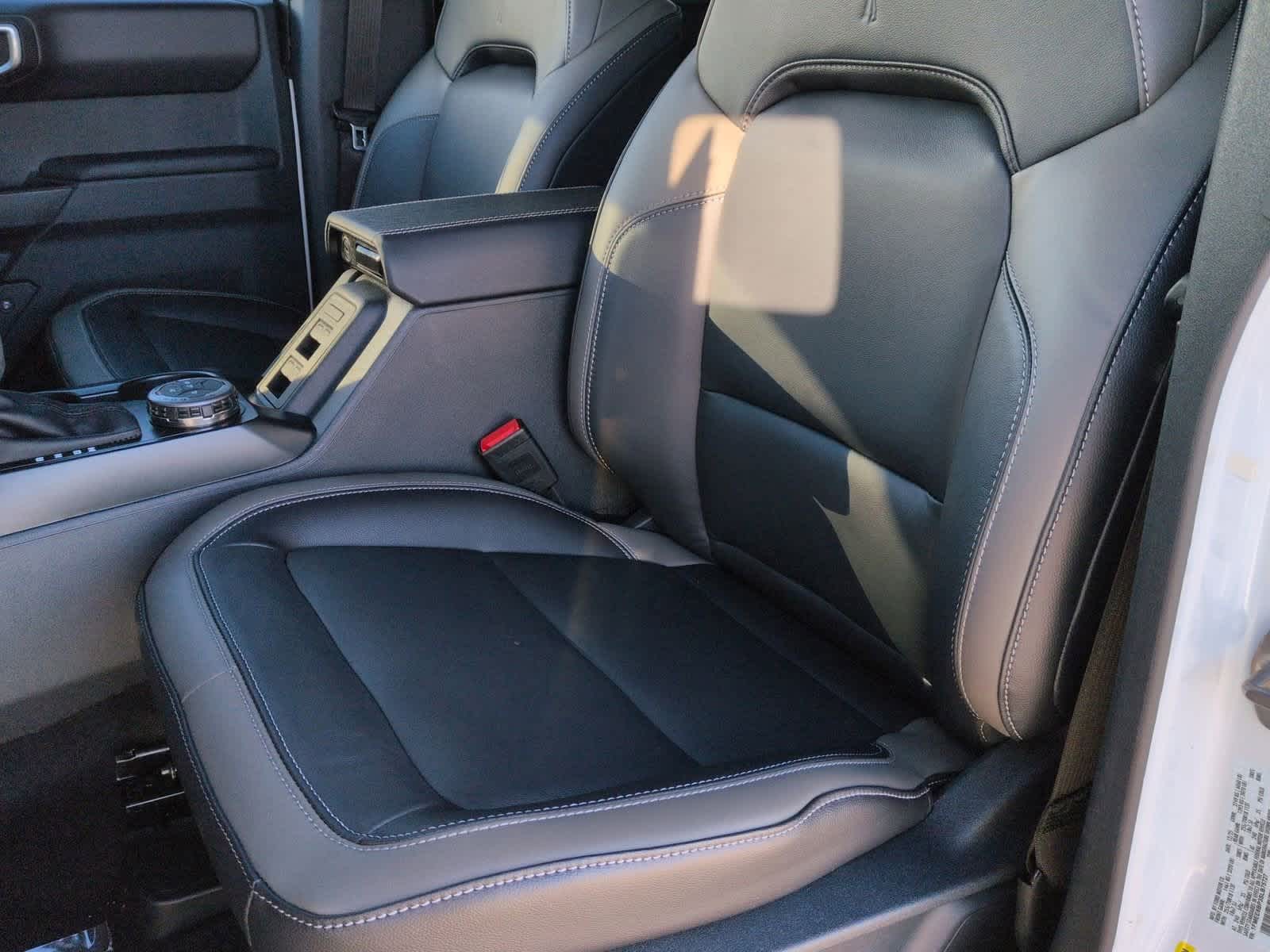 Thumbnail: 2025 Ford Bronco - 17