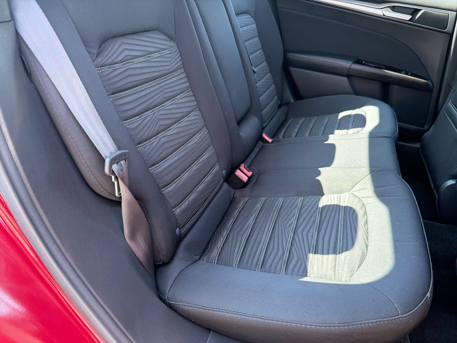 Thumbnail: 2016 Ford Fusion - 20