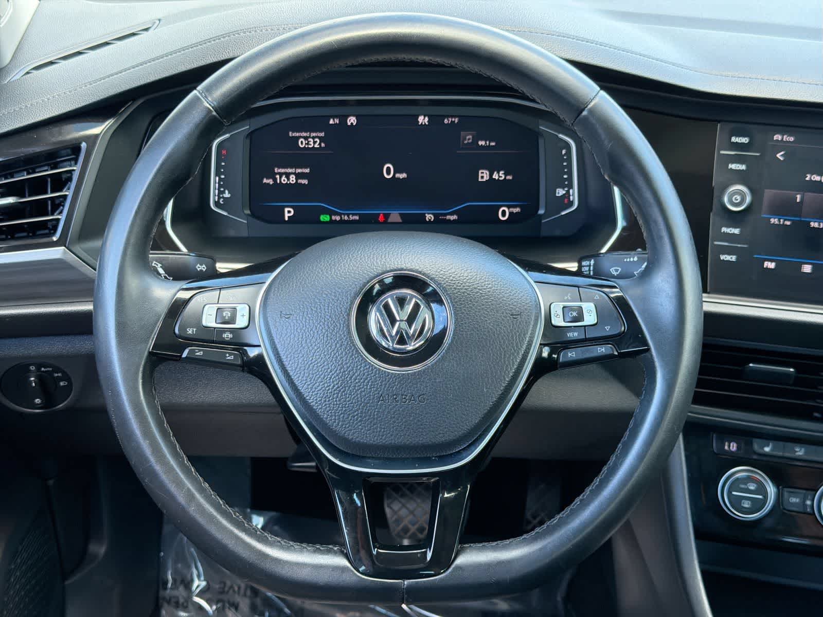 Thumbnail: 2019 Volkswagen Jetta - 24