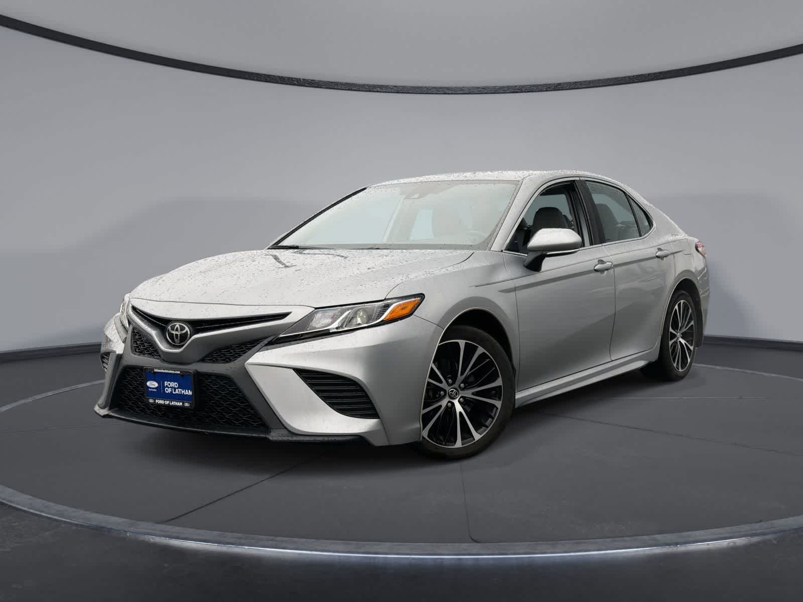 Thumbnail: 2019 Toyota Camry - 1