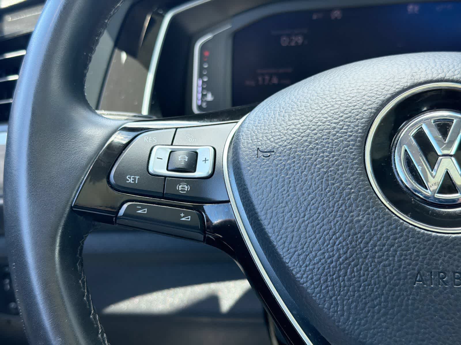 Thumbnail: 2019 Volkswagen Jetta - 25