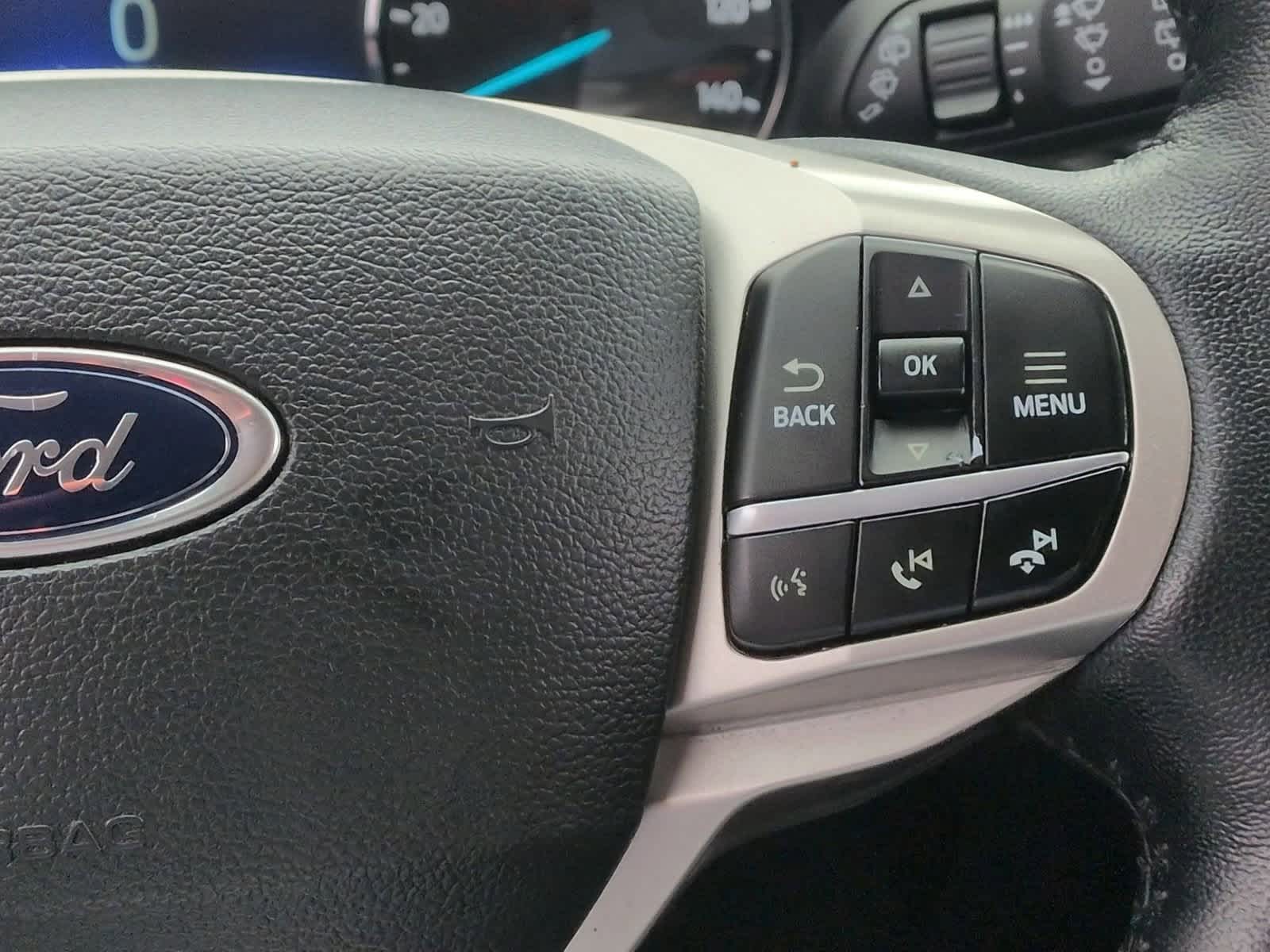 Thumbnail: 2022 Ford Explorer - 25