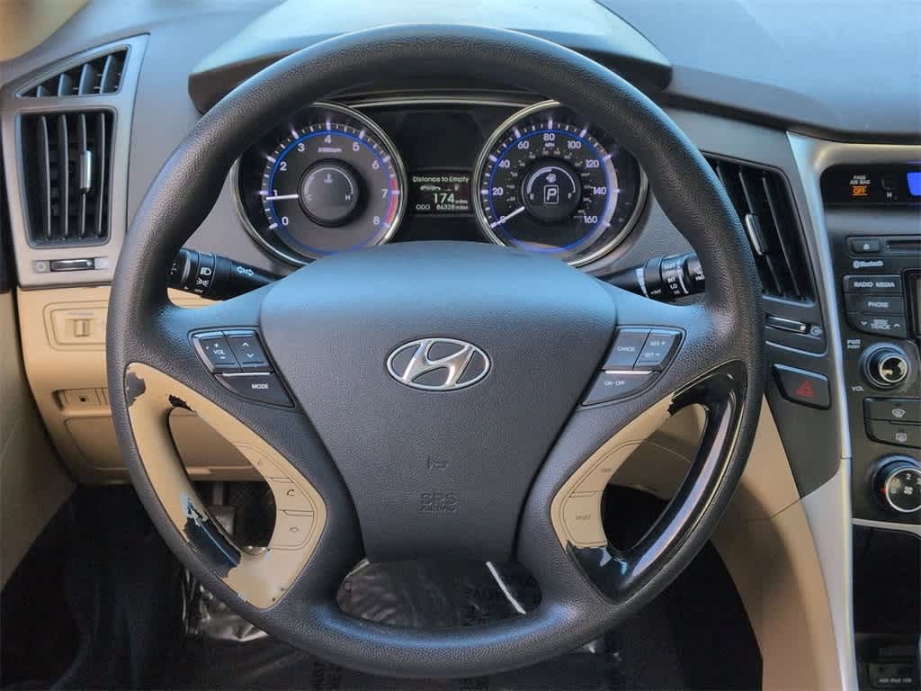 Thumbnail: 2012 Hyundai Sonata - 22
