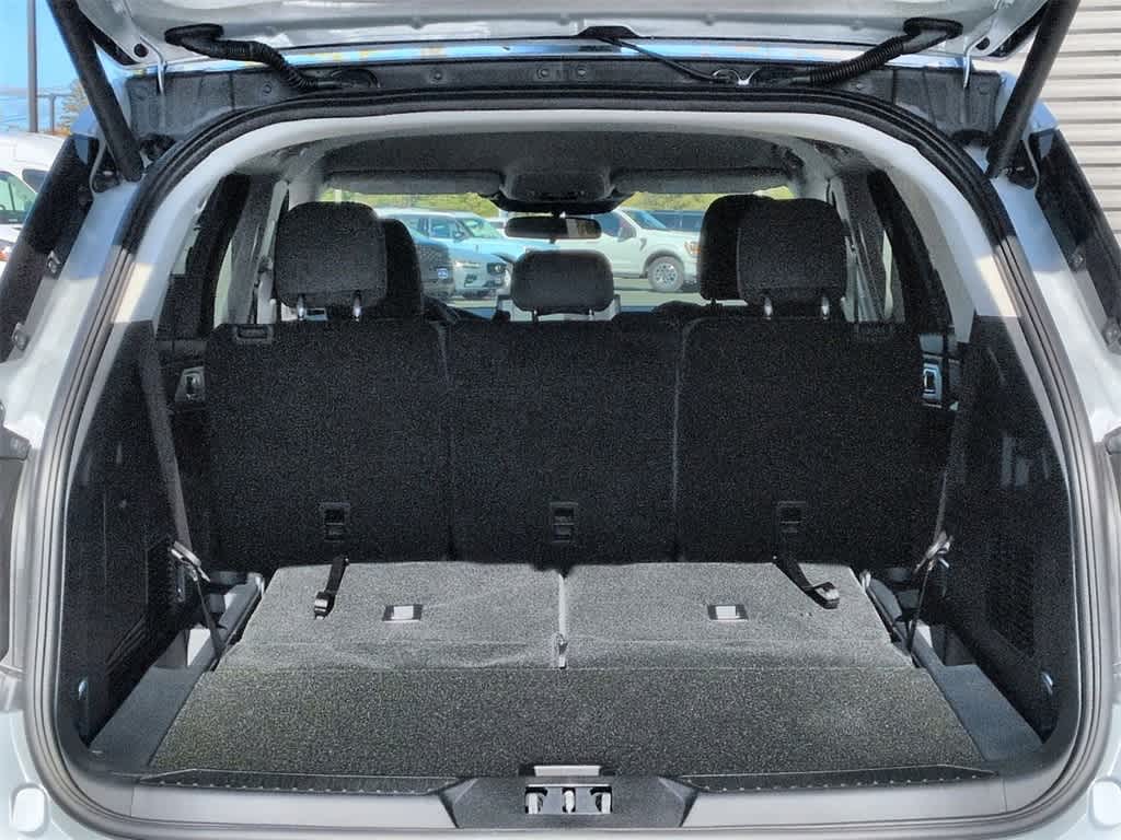 Thumbnail: 2026 Ford Explorer - 35