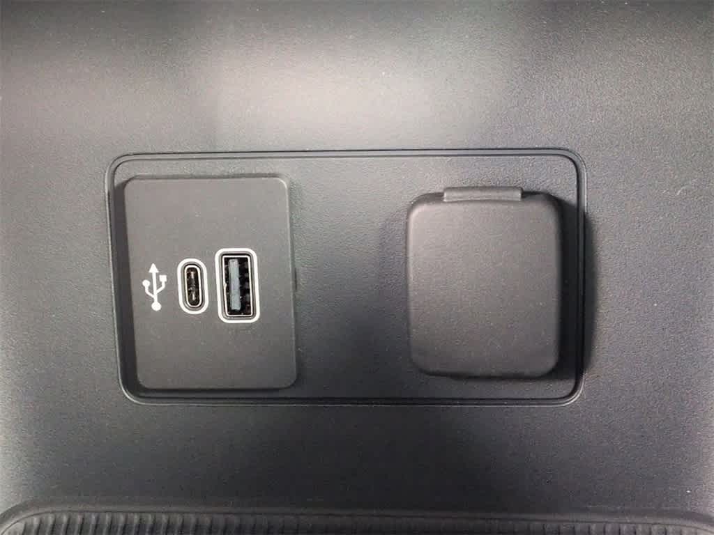 Thumbnail: 2026 Ford Explorer - 33