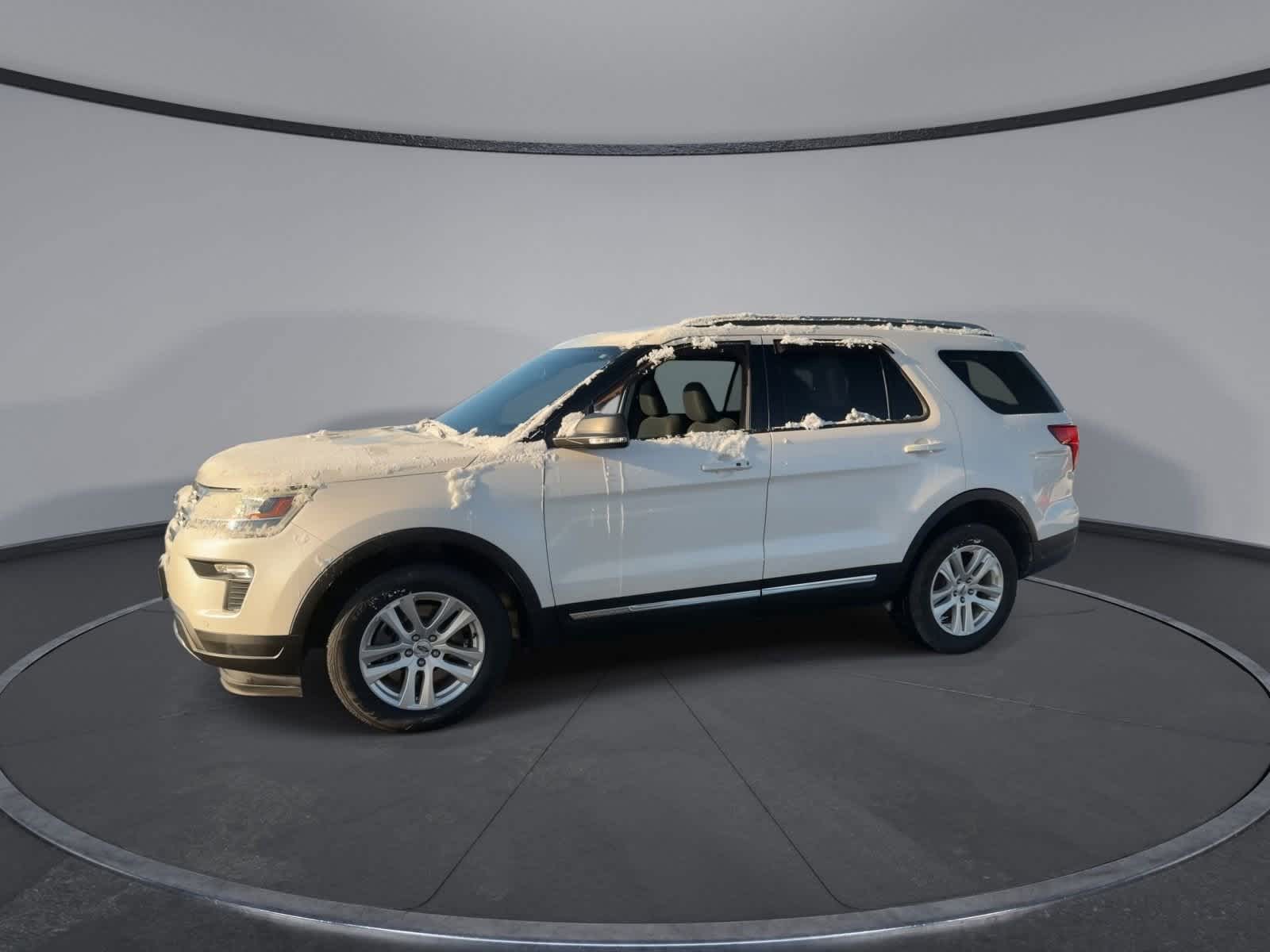 Thumbnail: 2019 Ford Explorer - 4