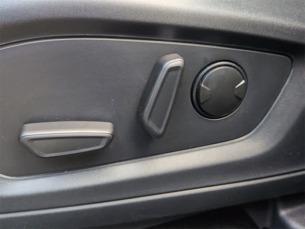 Thumbnail: 2025 Ford Explorer - 18