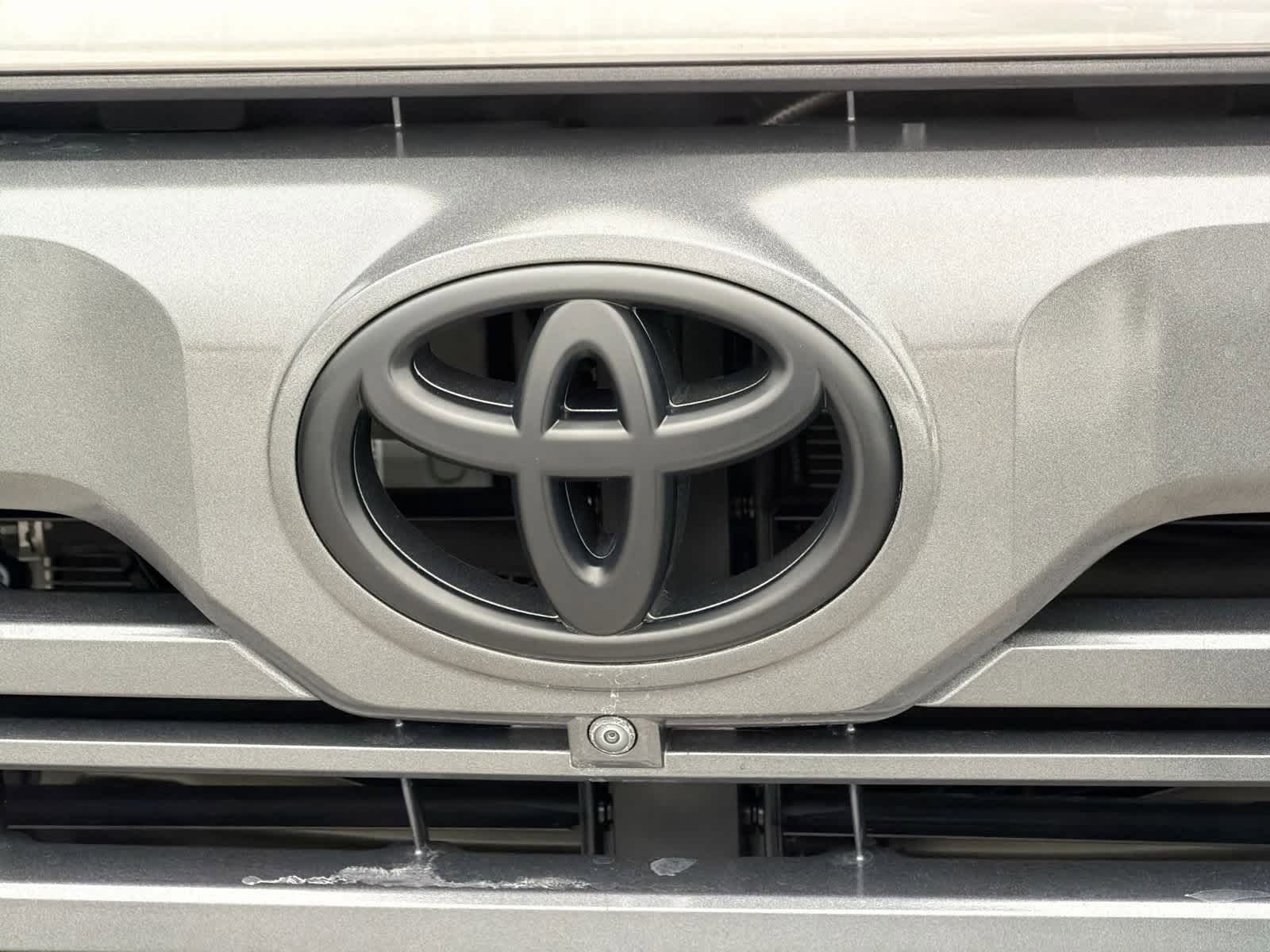 Thumbnail: 2022 Toyota Tundra - 12