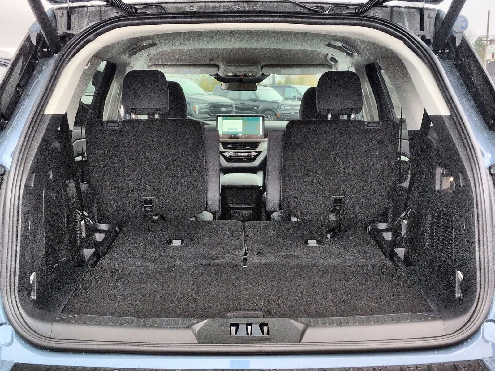 Thumbnail: 2026 Ford Explorer - 35