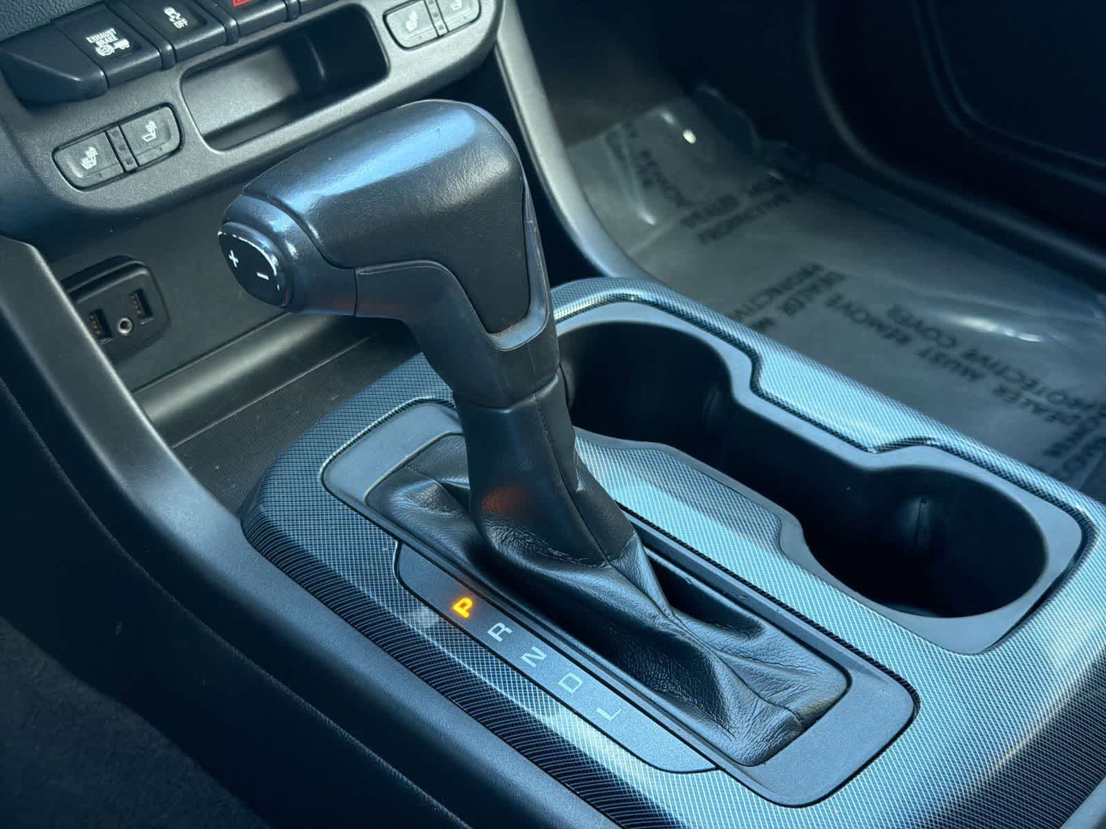 Thumbnail: 2020 Chevrolet Colorado - 32