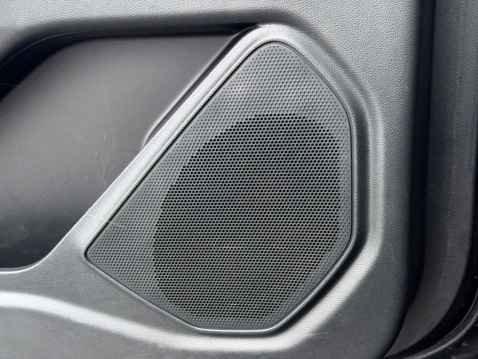 Thumbnail: 2023 Ford Explorer - 33