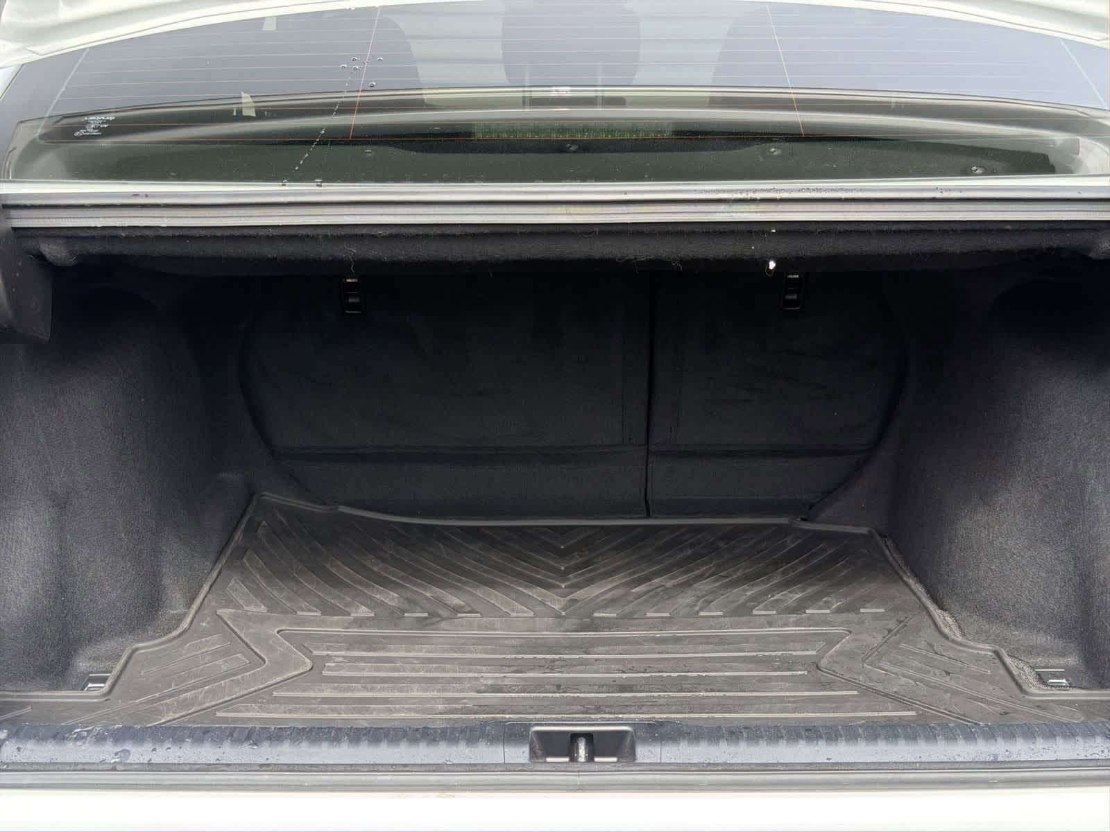 Thumbnail: 2022 Lexus IS - 36