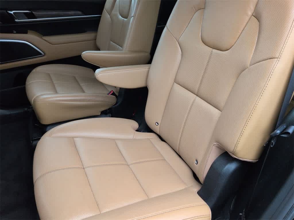 Thumbnail: 2020 Kia Telluride - 21