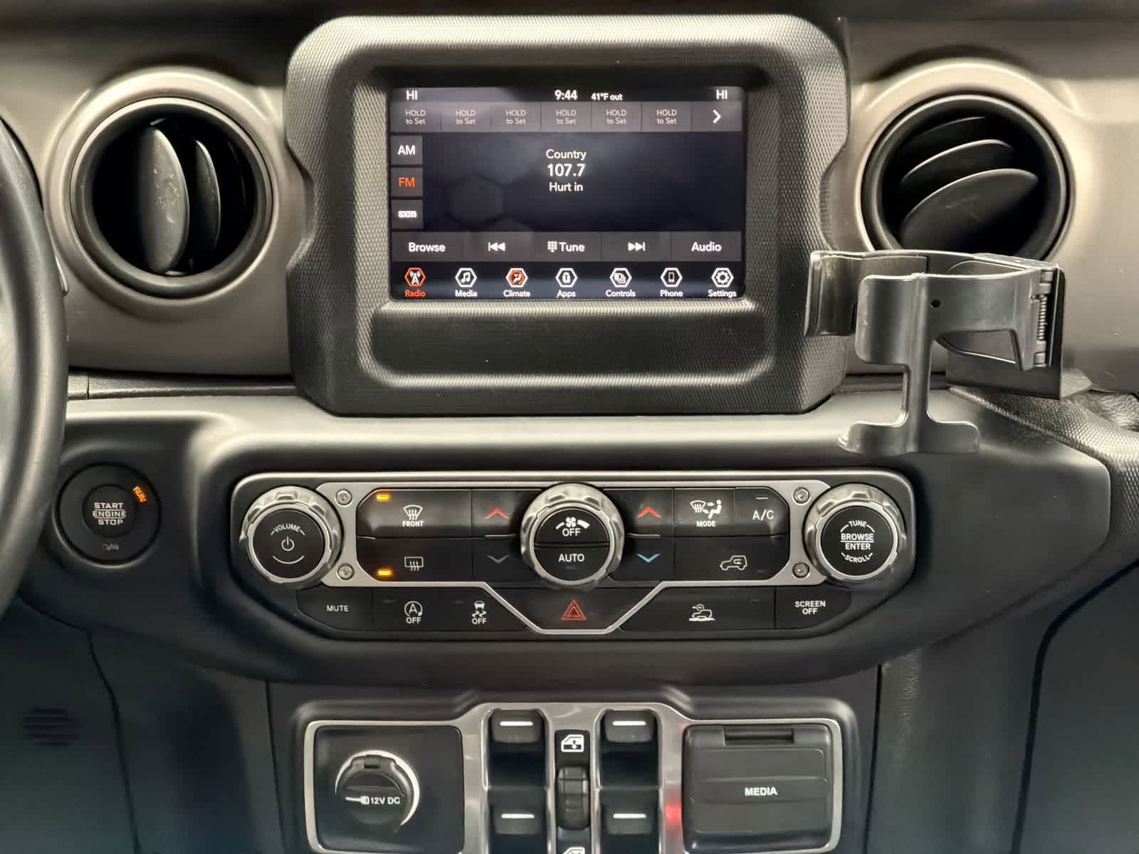 Thumbnail: 2021 Jeep Gladiator - 29