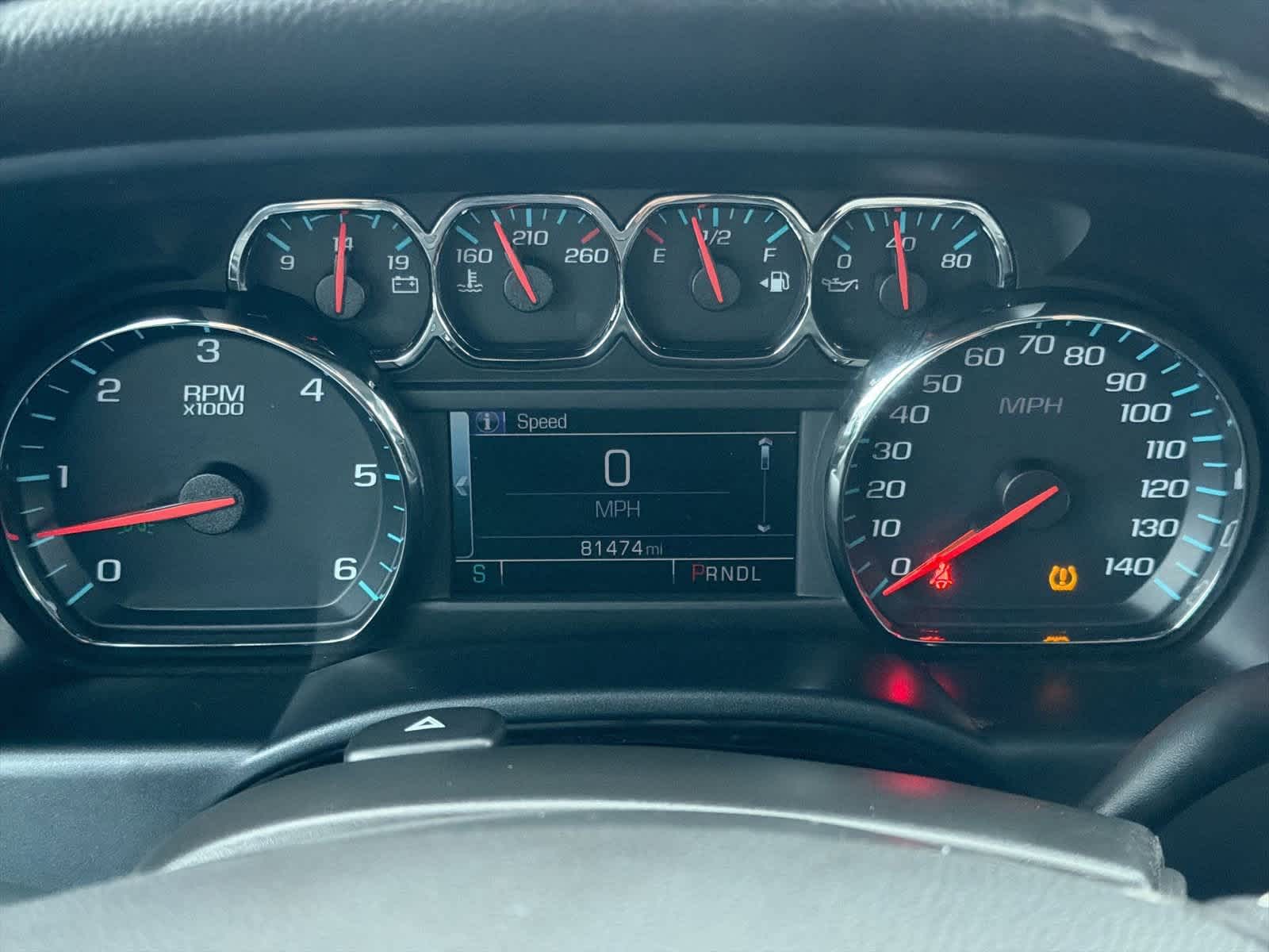 Thumbnail: 2018 Chevrolet Silverado 1500 - 33