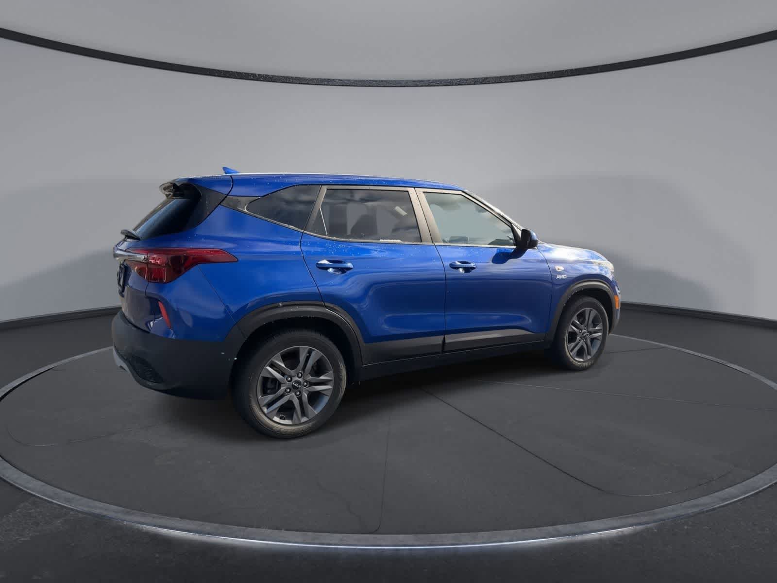 Thumbnail: 2022 Kia Seltos - 8