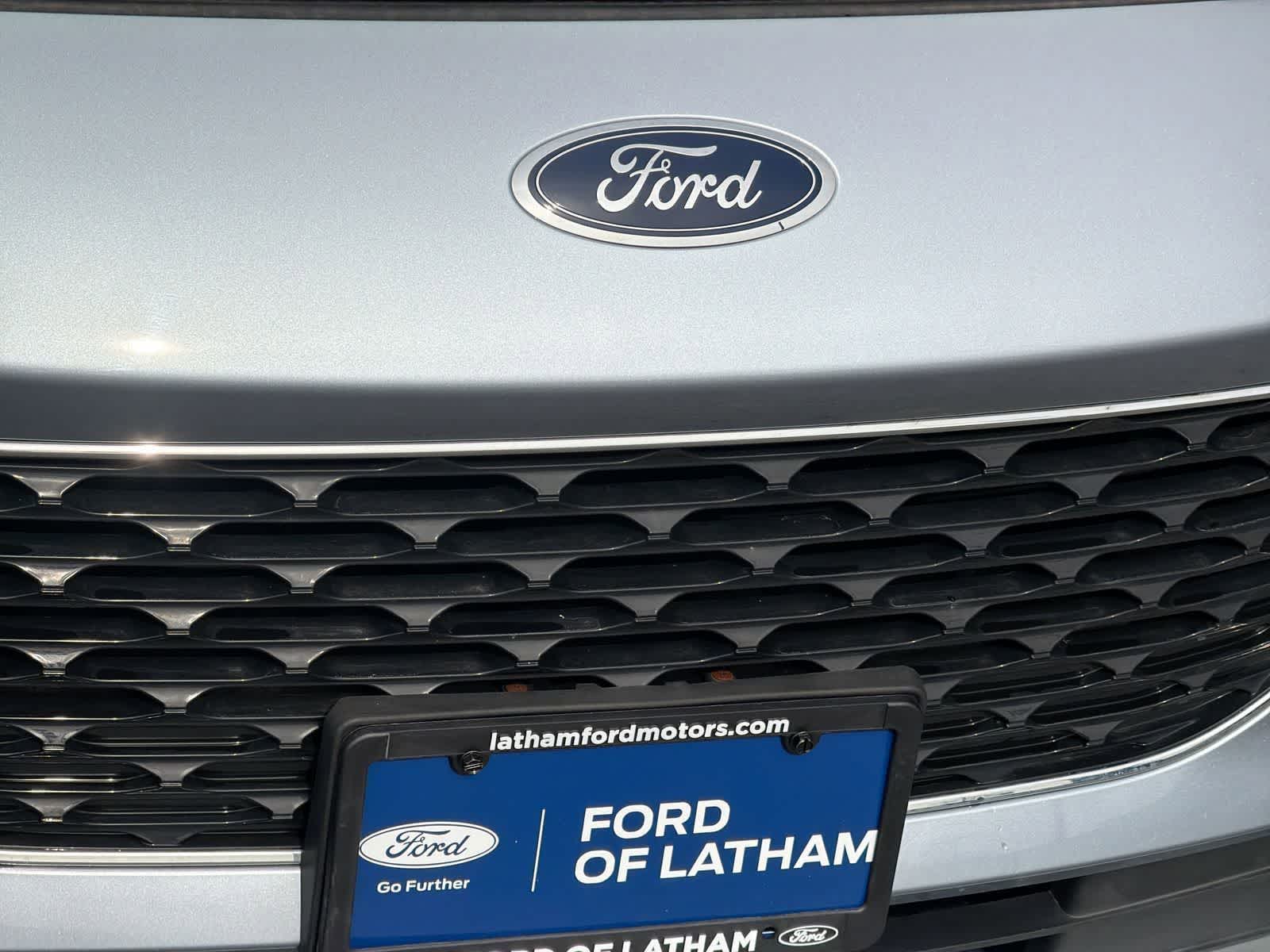 Thumbnail: 2022 Ford Escape - 12