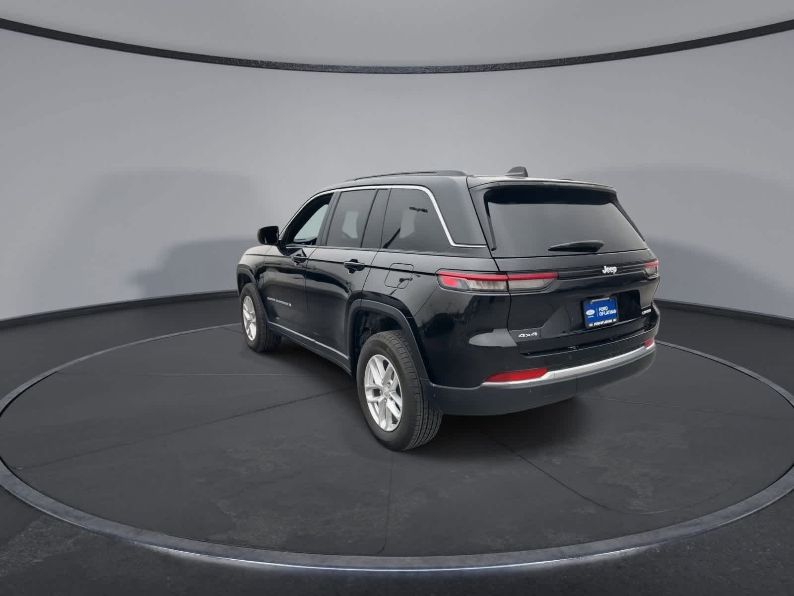 Thumbnail: 2025 Jeep Grand Cherokee - 6