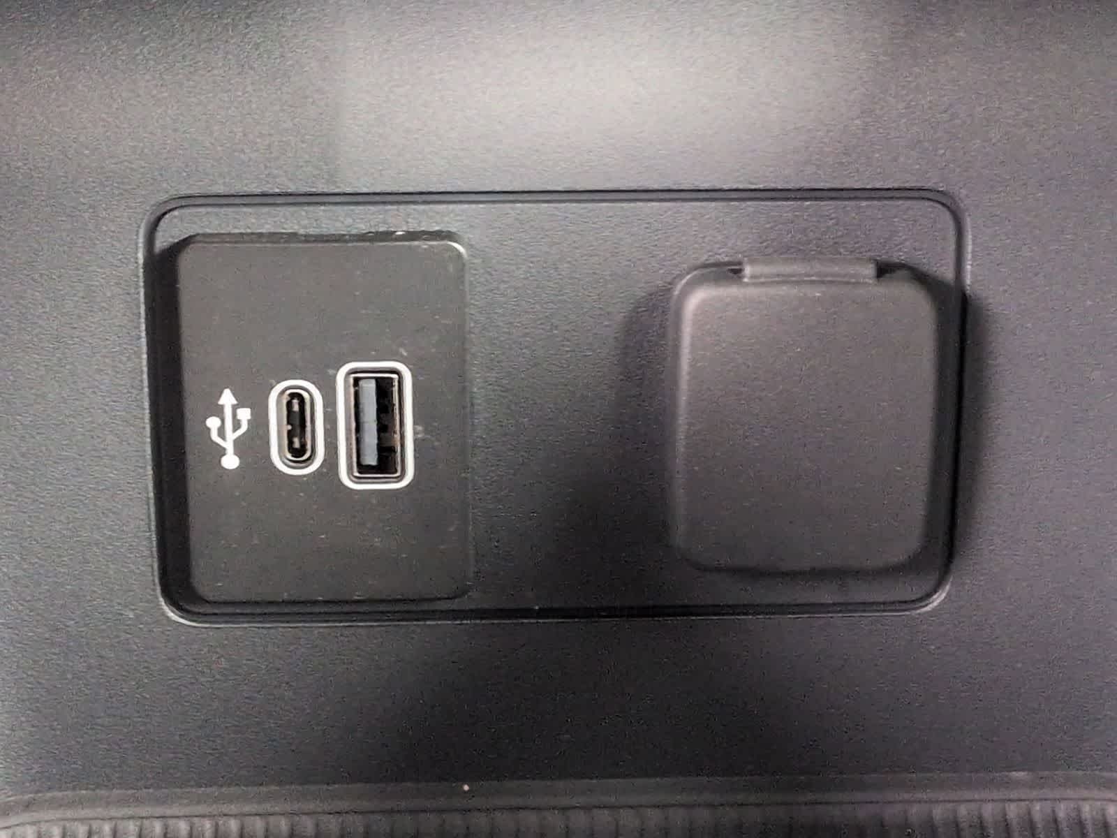 Thumbnail: 2026 Ford Explorer - 32