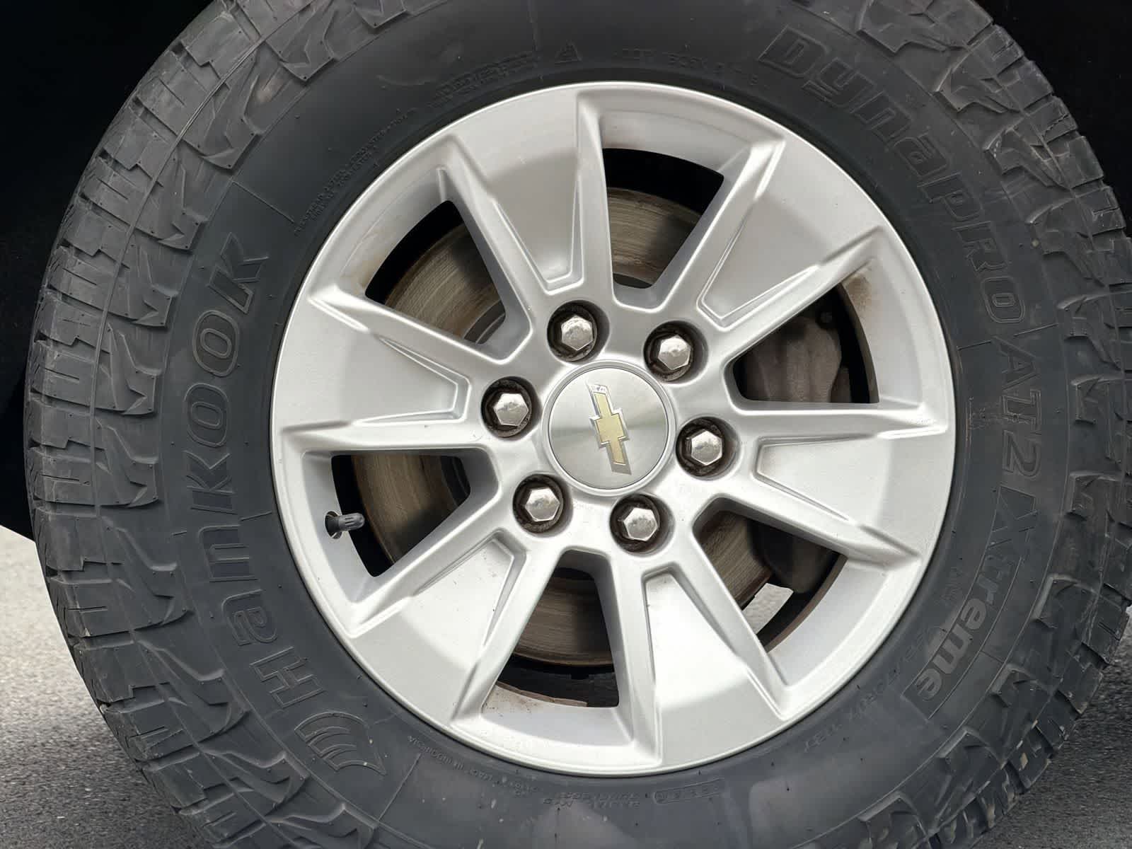 Thumbnail: 2019 Chevrolet Silverado 1500 - 14