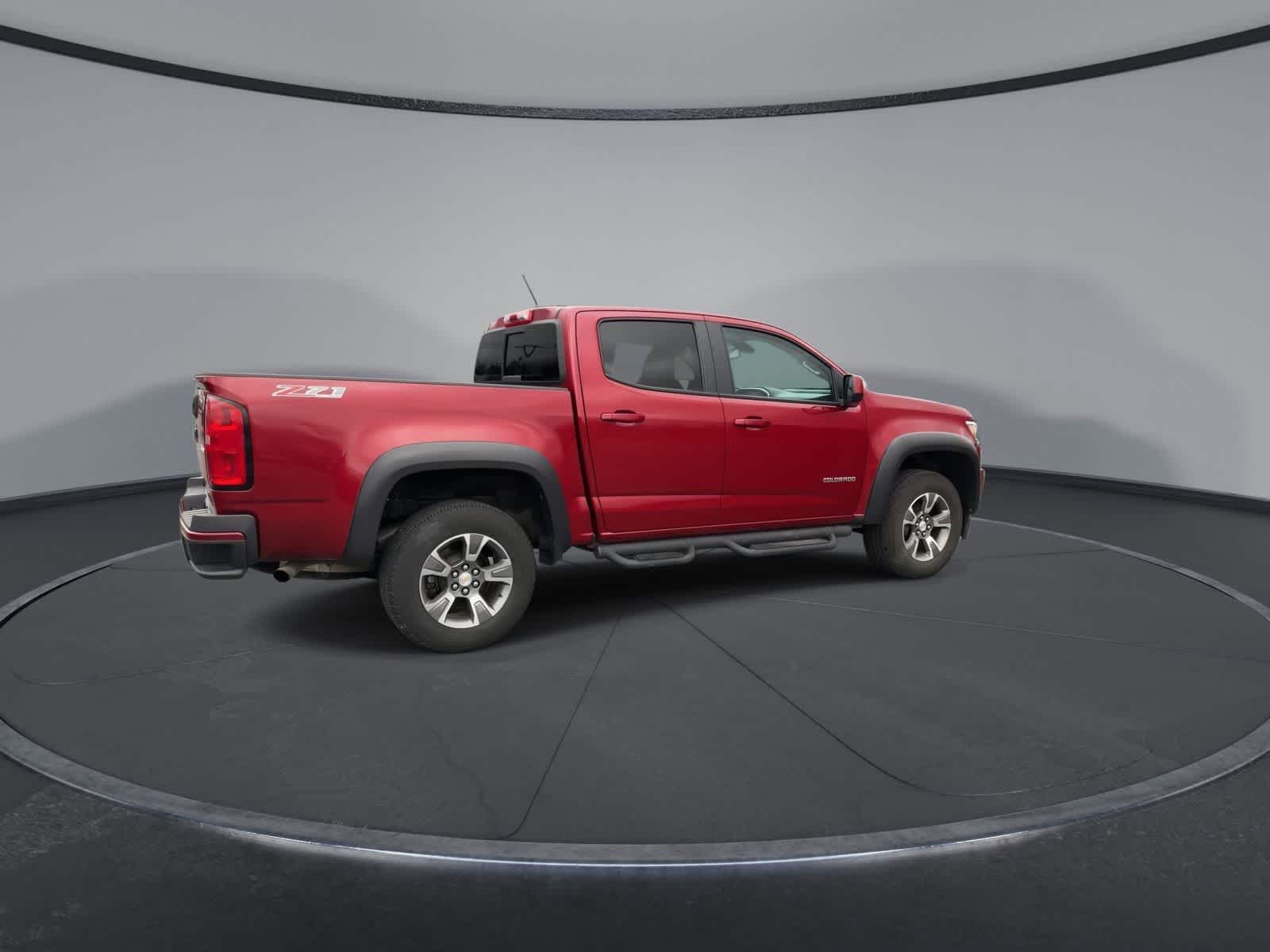 Thumbnail: 2017 Chevrolet Colorado - 8