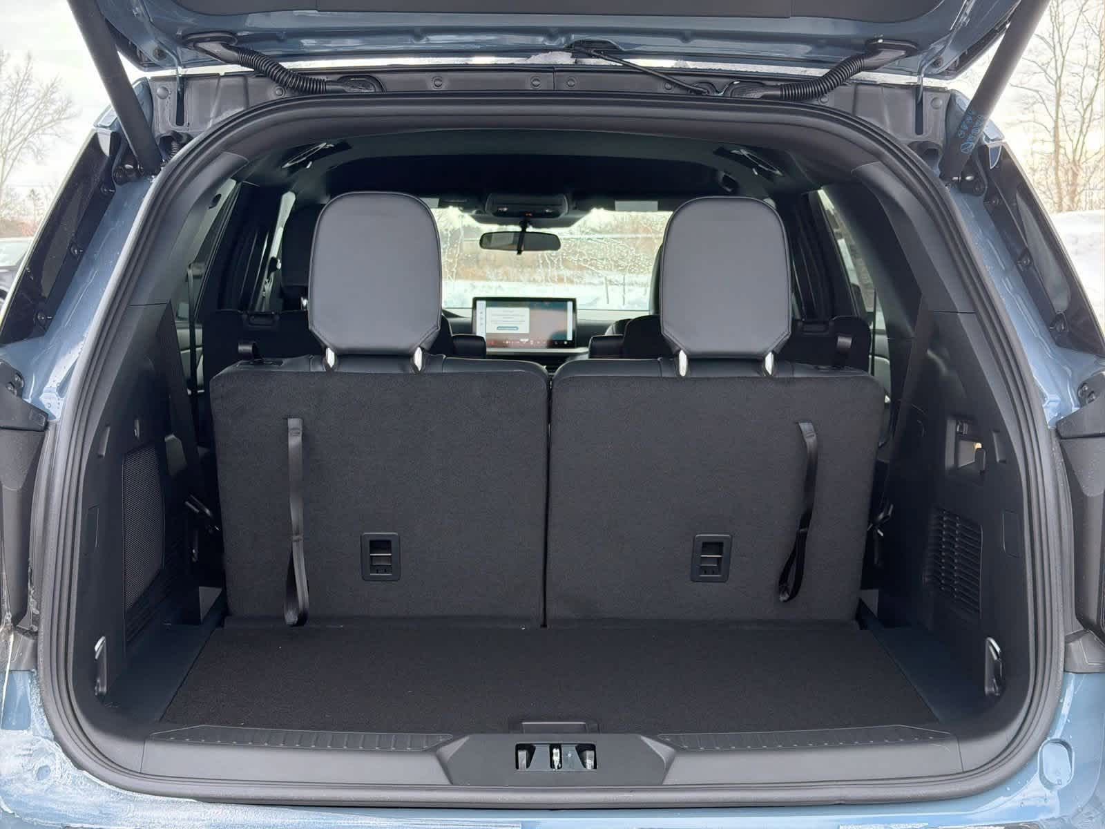 Thumbnail: 2026 Ford Explorer - 35