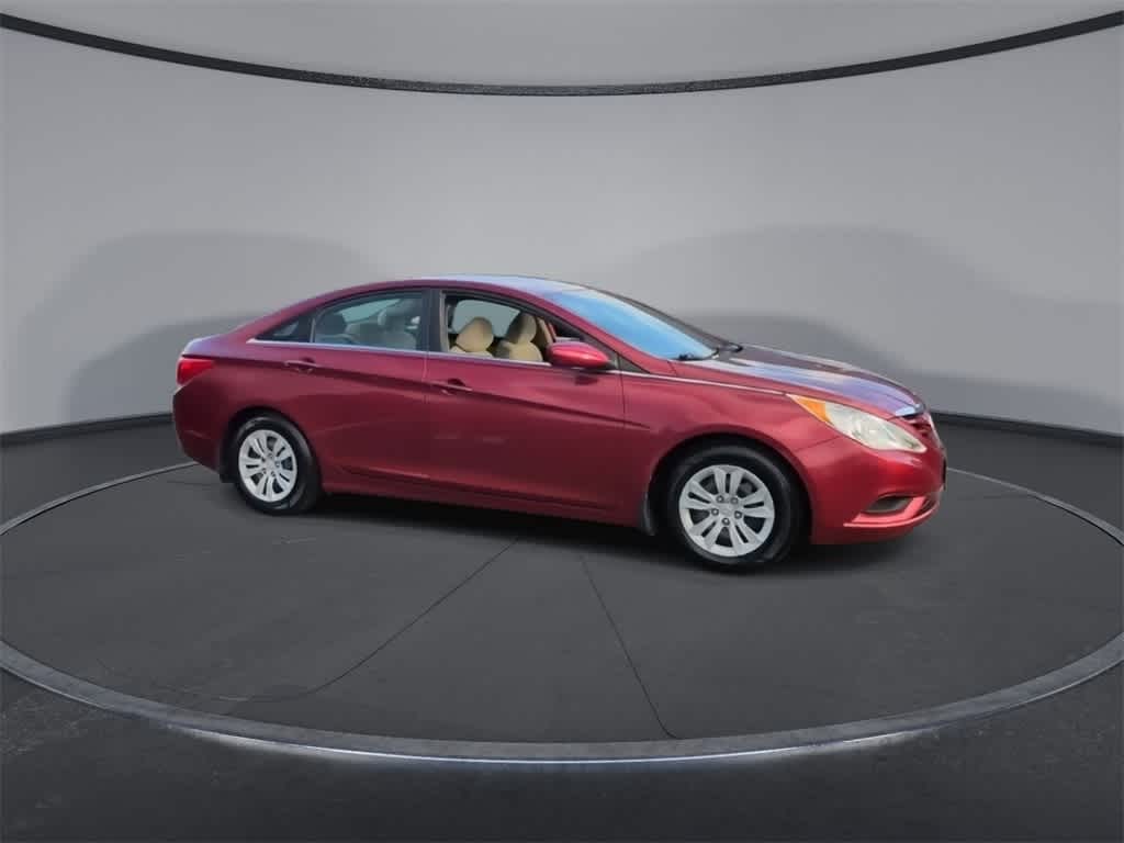 Thumbnail: 2012 Hyundai Sonata - 9
