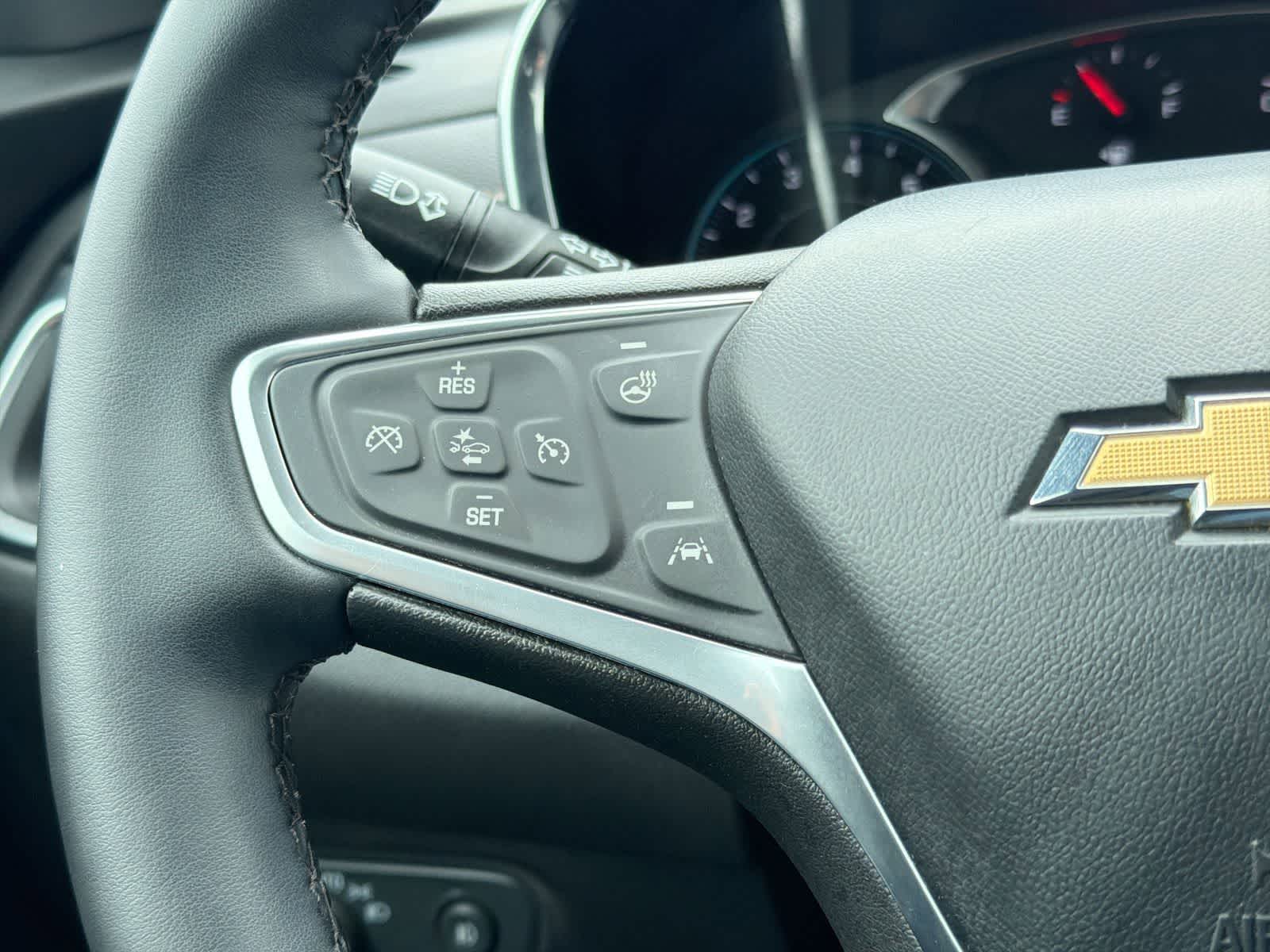 Thumbnail: 2023 Chevrolet Equinox - 24