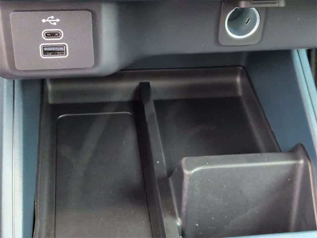 Thumbnail: 2025 Ford Maverick - 31