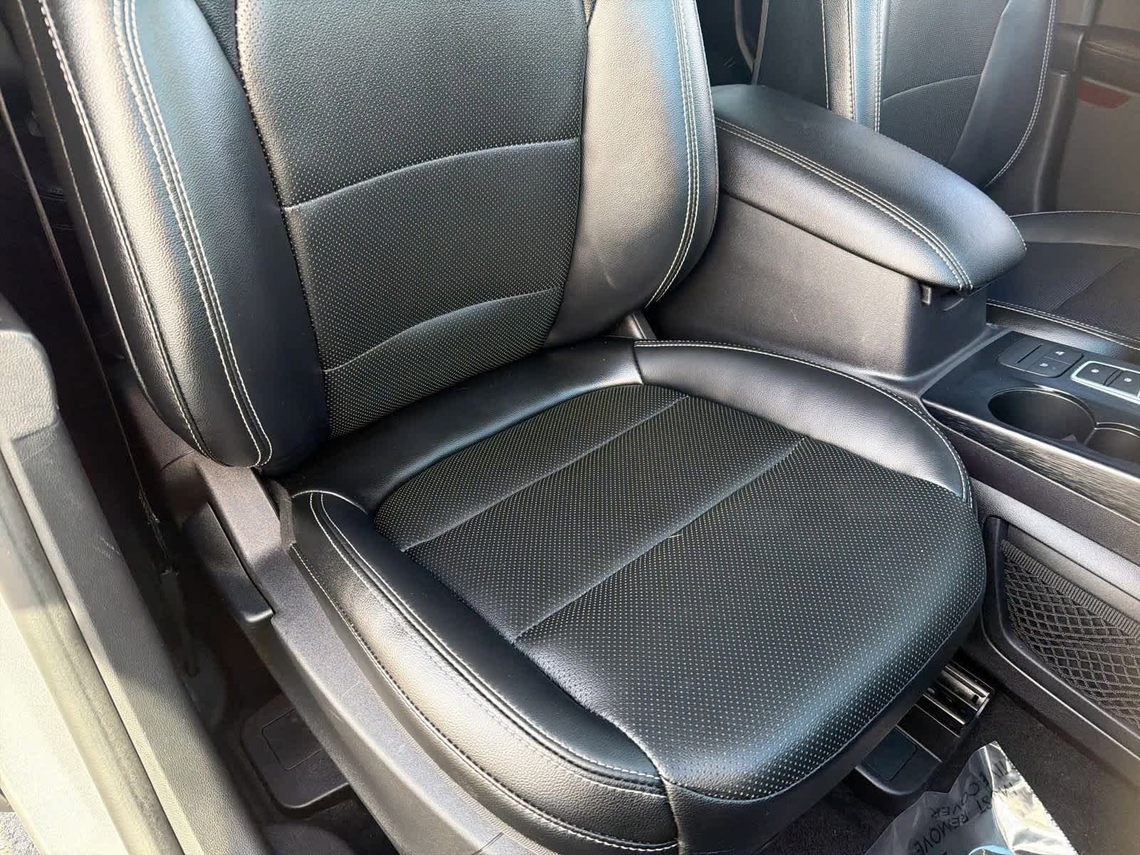 Thumbnail: 2022 Ford Escape - 24