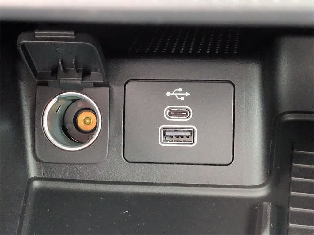 Thumbnail: 2025 Ford Bronco Sport - 31